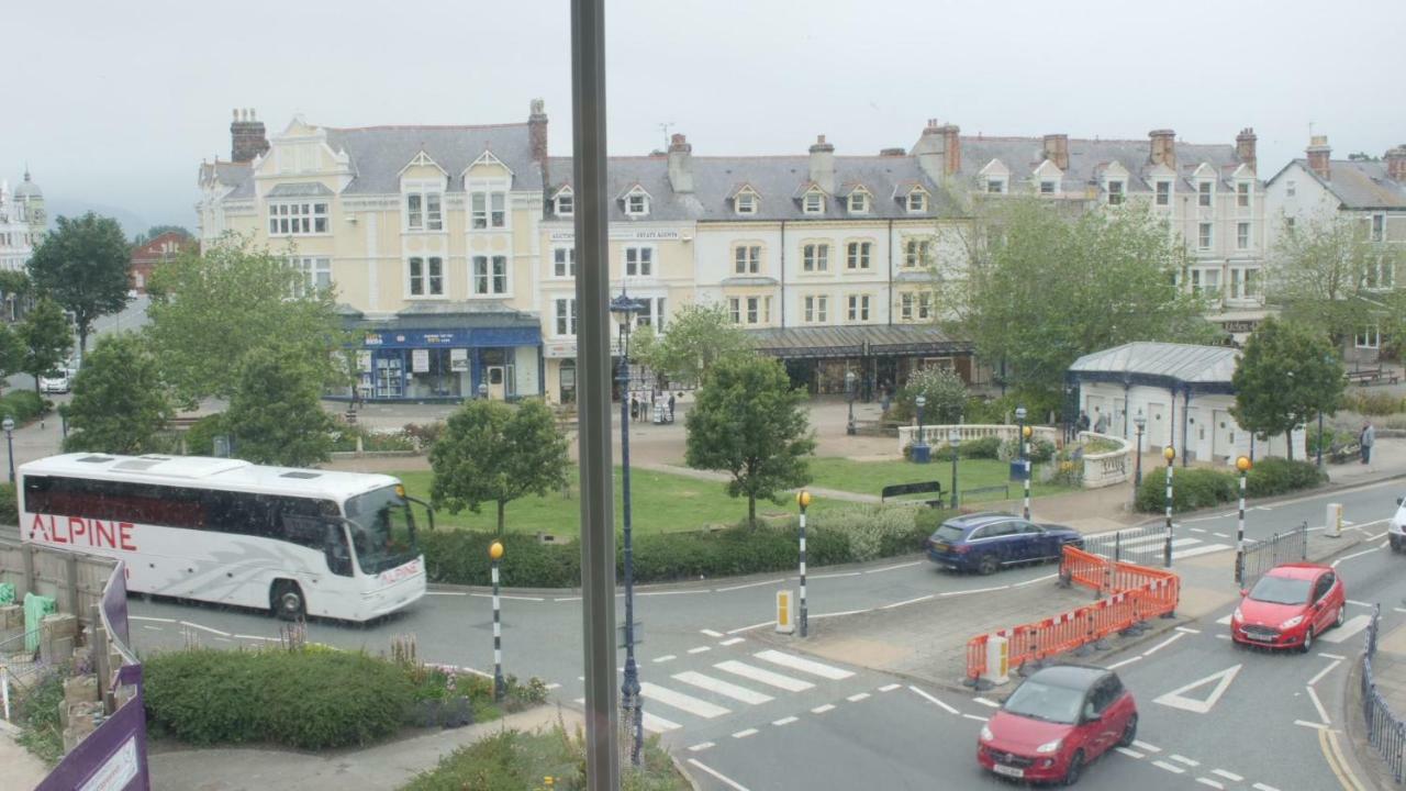 The Broadway Hotel Llandudno Eksteriør bilde